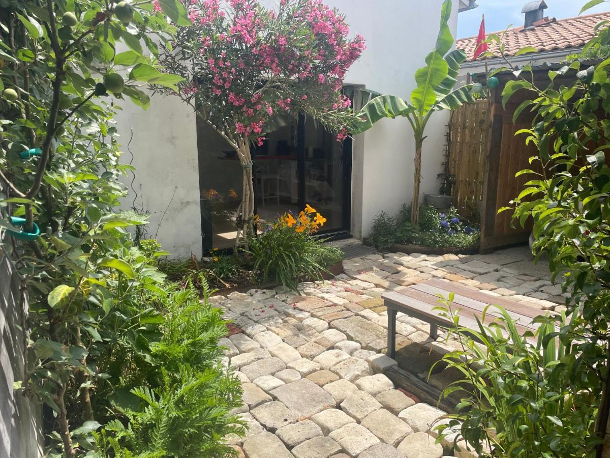 Maison Independante Avec Jardin, Tres Calme, Centre Ville La Rochelle La Rochelle  Extérieur photo